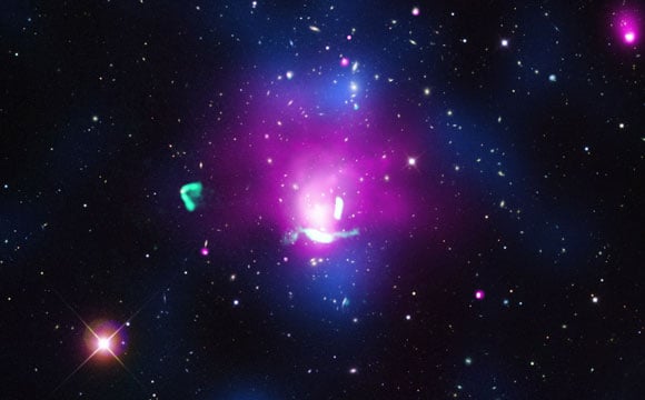 Chandra Reveals the Birth of a “Radio Phoenix”