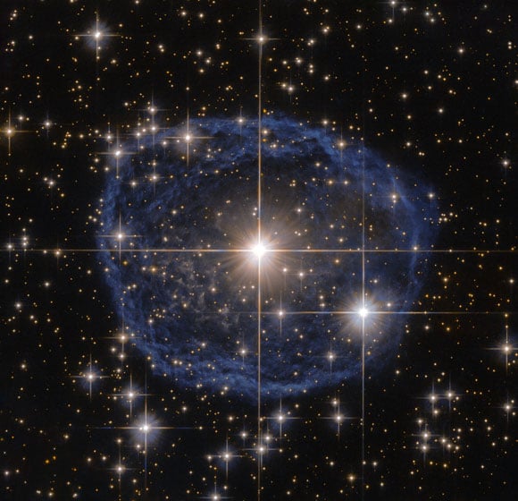 Hubble Image of the Week – Blue Bubble in Carina