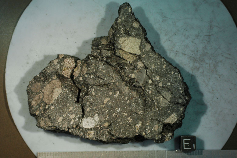 Researchers Extended Lunar Dynamo’s Expected Lifetime
