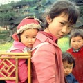 chinese-mother-with-girls