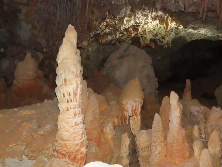 Cave Clues Uncover How Early Humans Crossed One of Earth’s Harshest Deserts