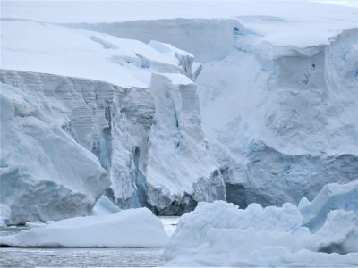 Unstable Ice: Antarctic Glacier’s Sudden Collapse Rattles Scientists