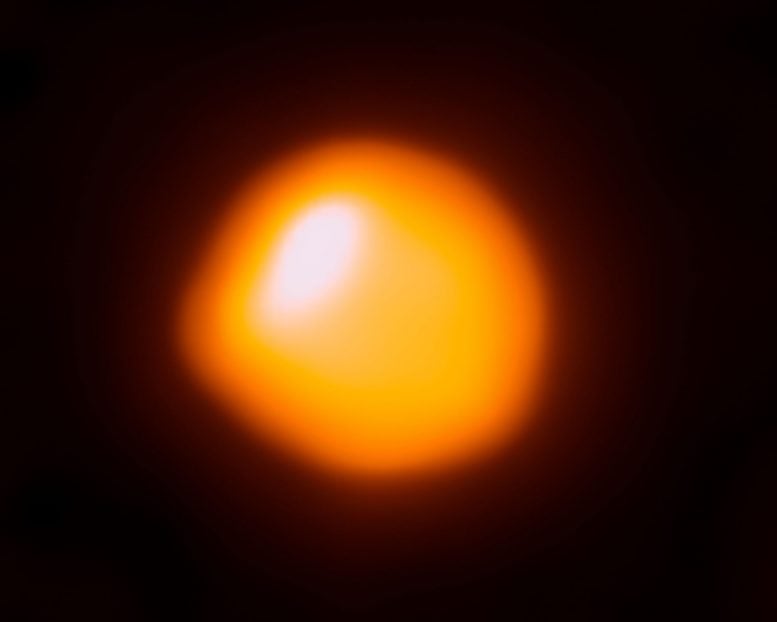 ALMA View the Nearby Star Betelgeuse