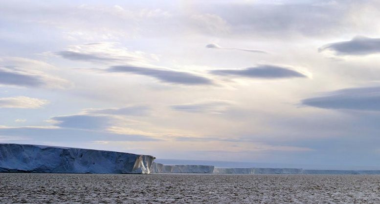 Antarctic Ice Wall