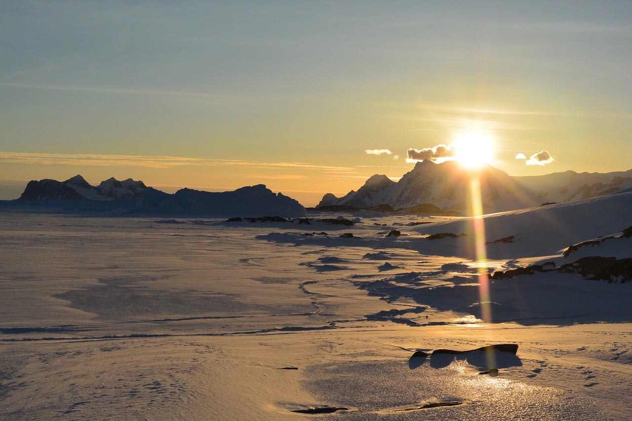 Photo of Antarktický ľad by mohol spustiť reťazovú reakciu na ústup – v minulosti sa mohol priblížiť k zrúteniu