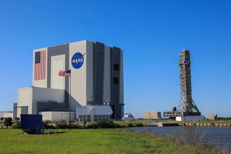 Artemis I Mobile Launcher at Vehicle Assembly Building