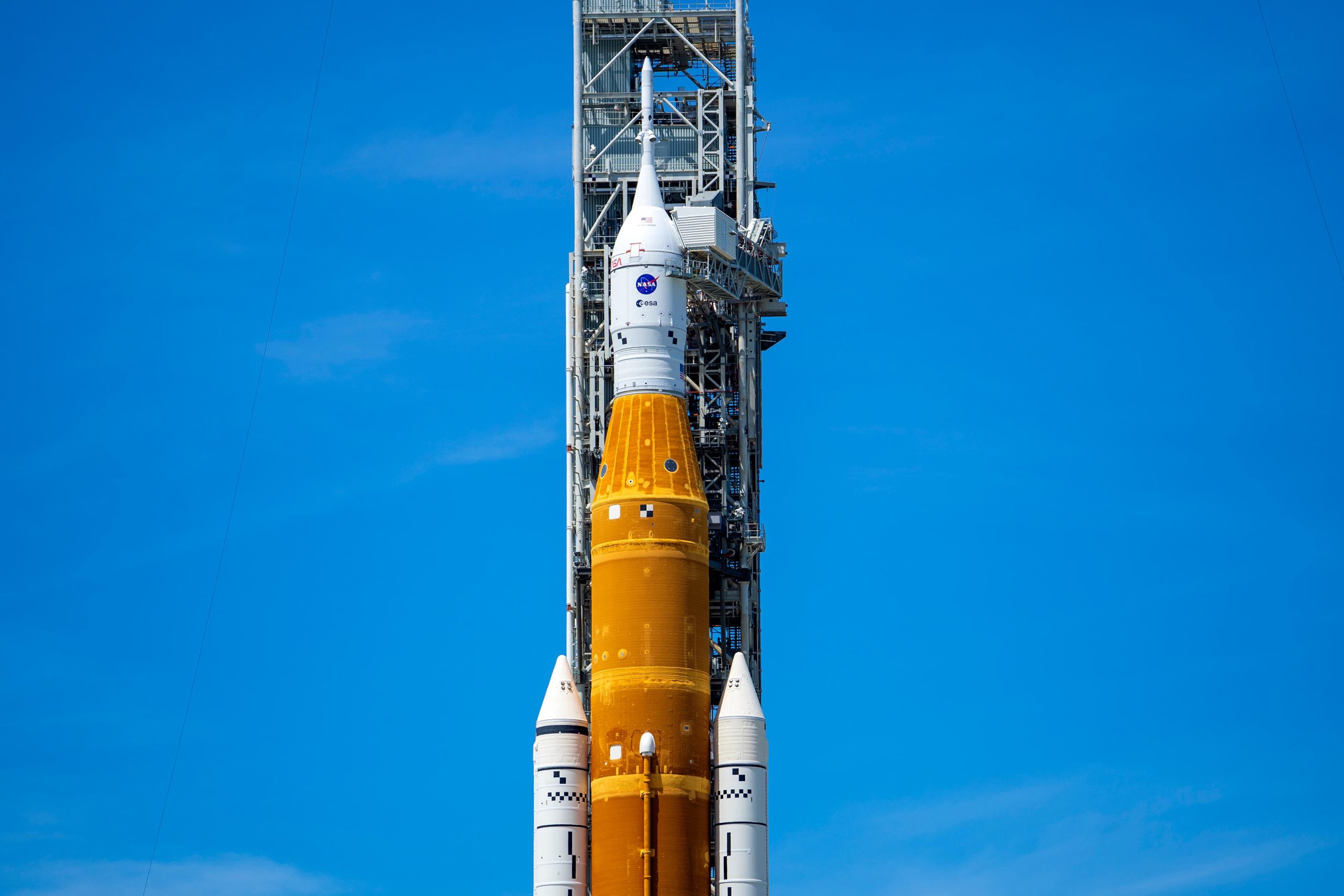 Les équipes de la NASA remplacent les joints de la fusée Artemis I Moon et se préparent pour les tests de réservoir