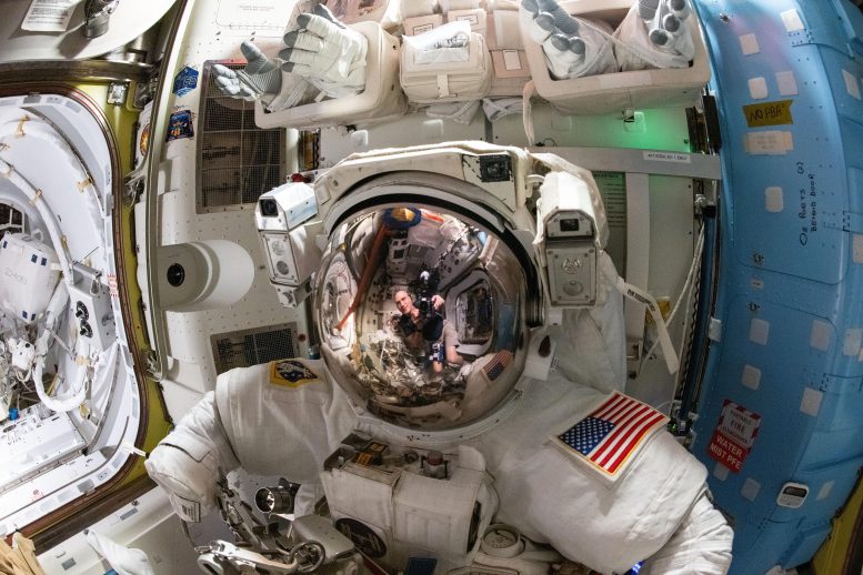 Astronaut Don Pettit&rsquo;s Reflection on Spacesuit Helmet Visor