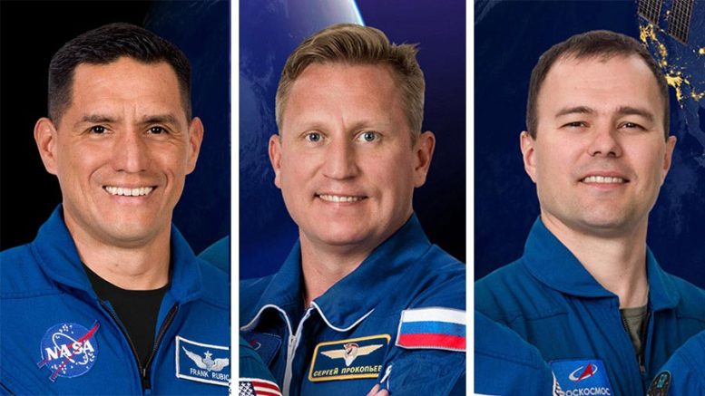 Astronaut Frank Rubio and Cosmonauts Sergey Prokopyev and Dmitri Petelin