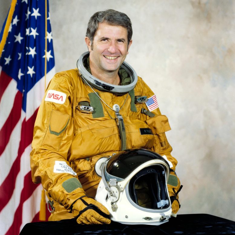 Astronaut Richard Truly Official NASA Portrait