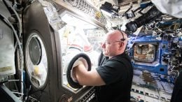 Astronaut Scott Kelly Microgravity Sciences Glovebox