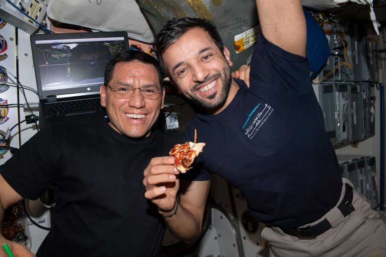 Astronauts Frank Rubio and Sultan Alneyadi Enjoy a Slice of Pizza