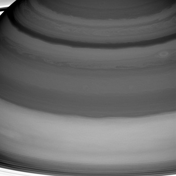 Astronomers Study Saturn's Fluid Dynamics