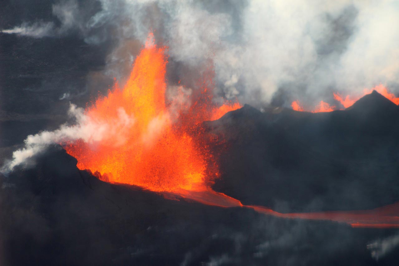 Magma Crystallization Why Some Volcanic Eruptions Are More Explosive