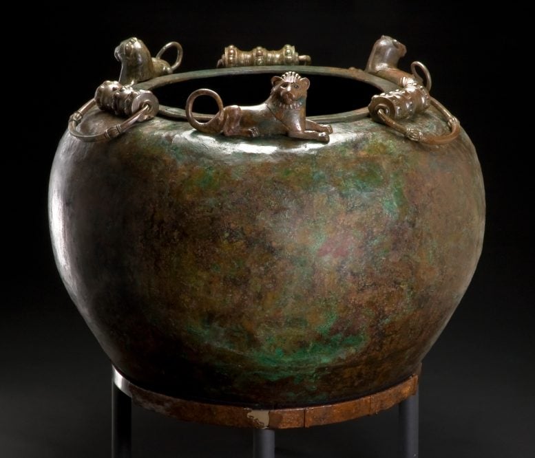 Bronze Cauldron With Lion Decorations With a Capacity of About 500 Liters Hochdorf