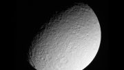 Cassini Images of Saturn Moon
