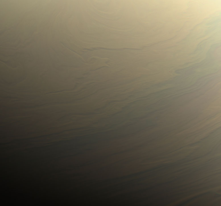 Cassini Views Dreamy Swirls on Saturn