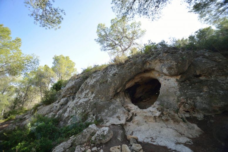 Cave Foradada