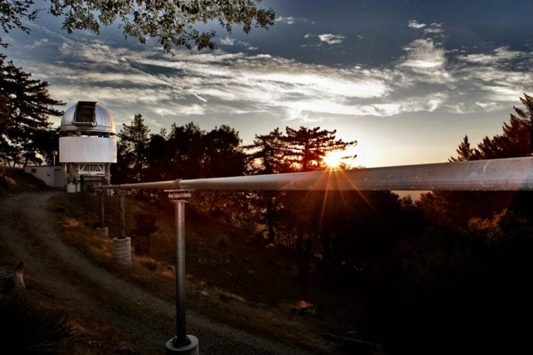 Center for High Angular Resolution Astronomy (CHARA) Array