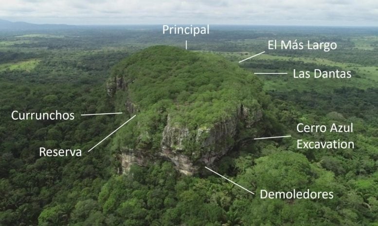 Locations of rock art at Cerro Azul