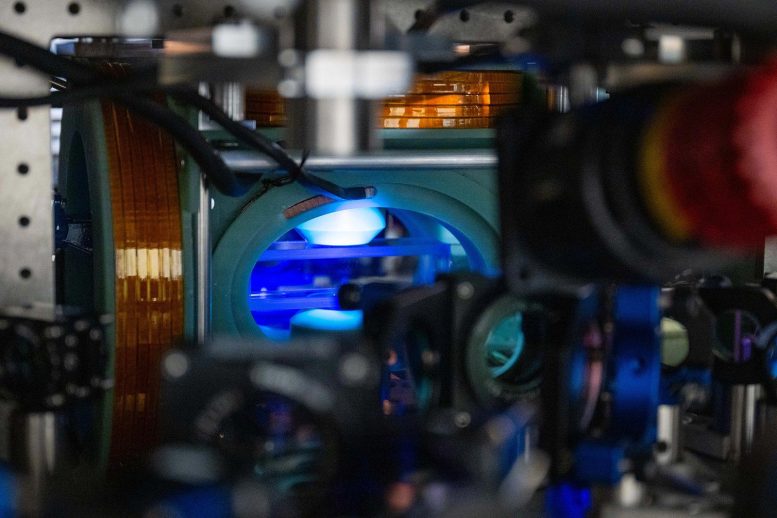 Chamber Holding 6,100 Laser-Trapped Atoms