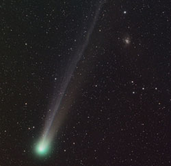 Comet collisions explain 17-year-old stellar mystery