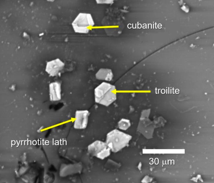 Muestras de vidrio de mineralogía cometa