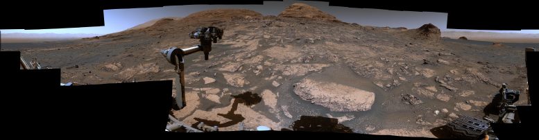 Curiosity Mars Rafael Navarro Mountain