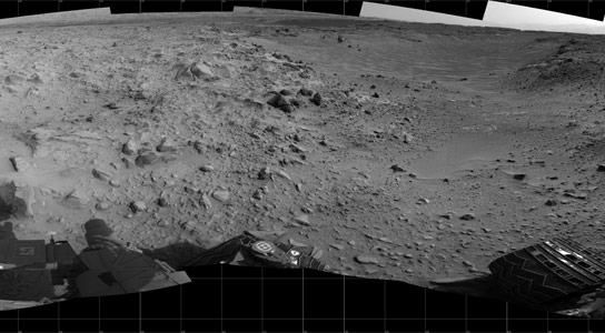 Curiosity Rover Nears Mountain Base Outcrop