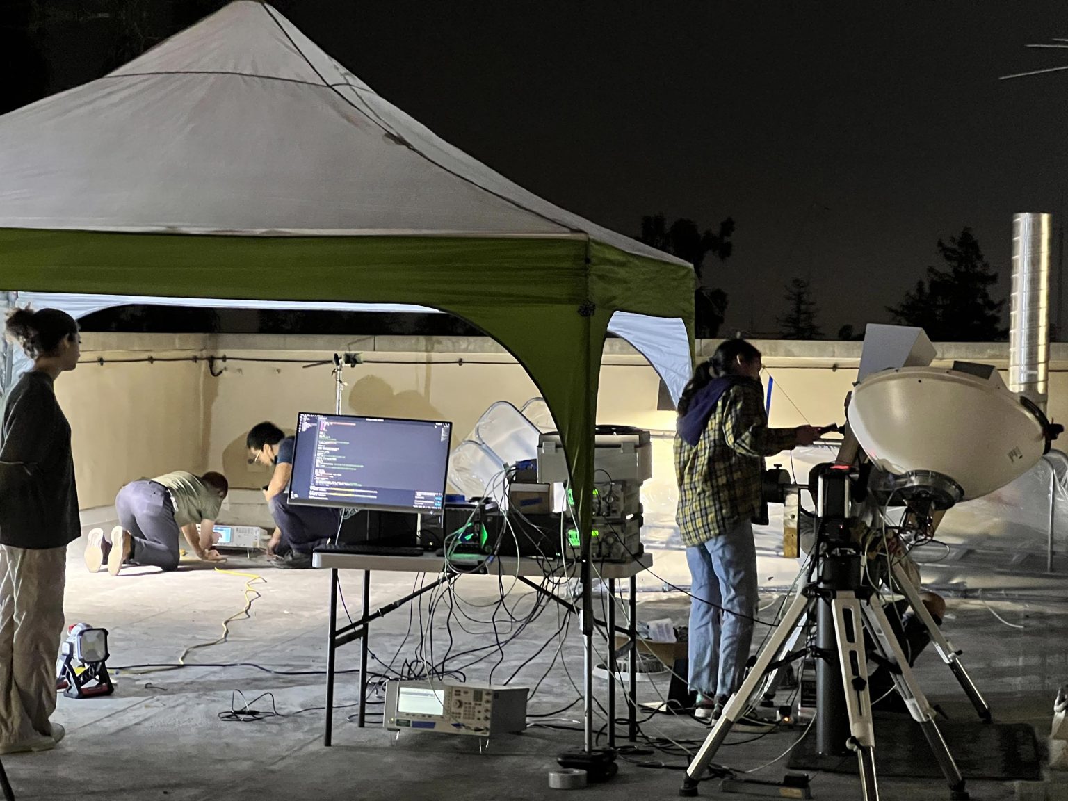Beaming Power From Space: Caltech’s Prototype Achieves Wireless Energy ...