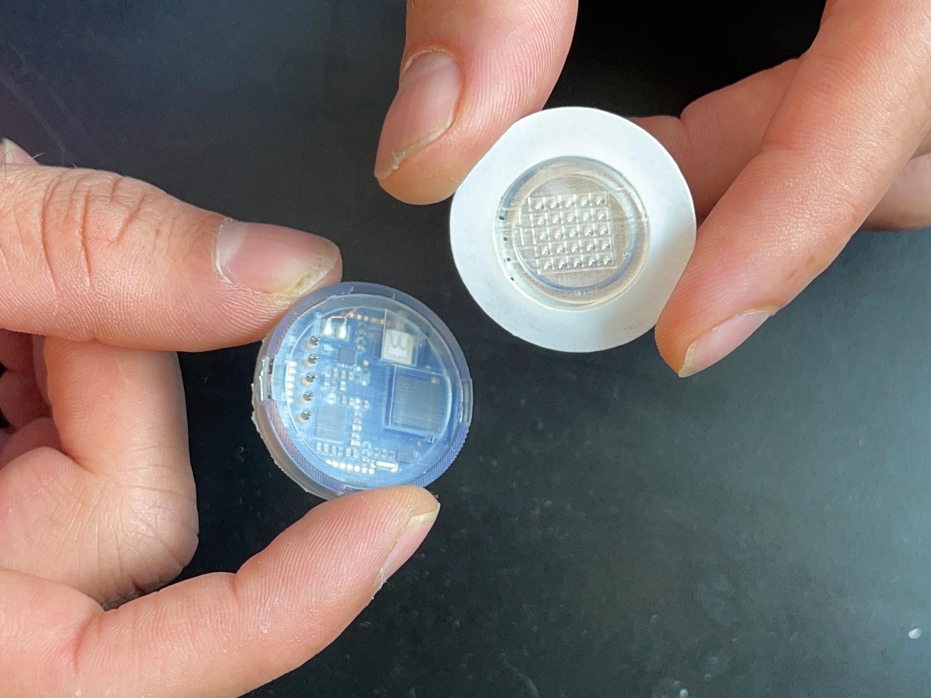 Compact Wearable Lab On The Skin Continuously Monitors Glucose 