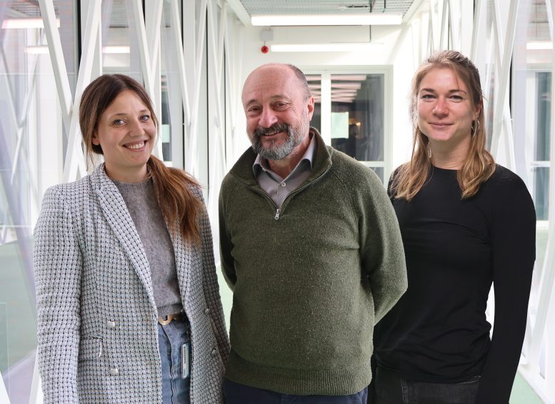 Dr. Giulia Albertini, Prof. Bart De Strooper, and Magdalena Zielonka