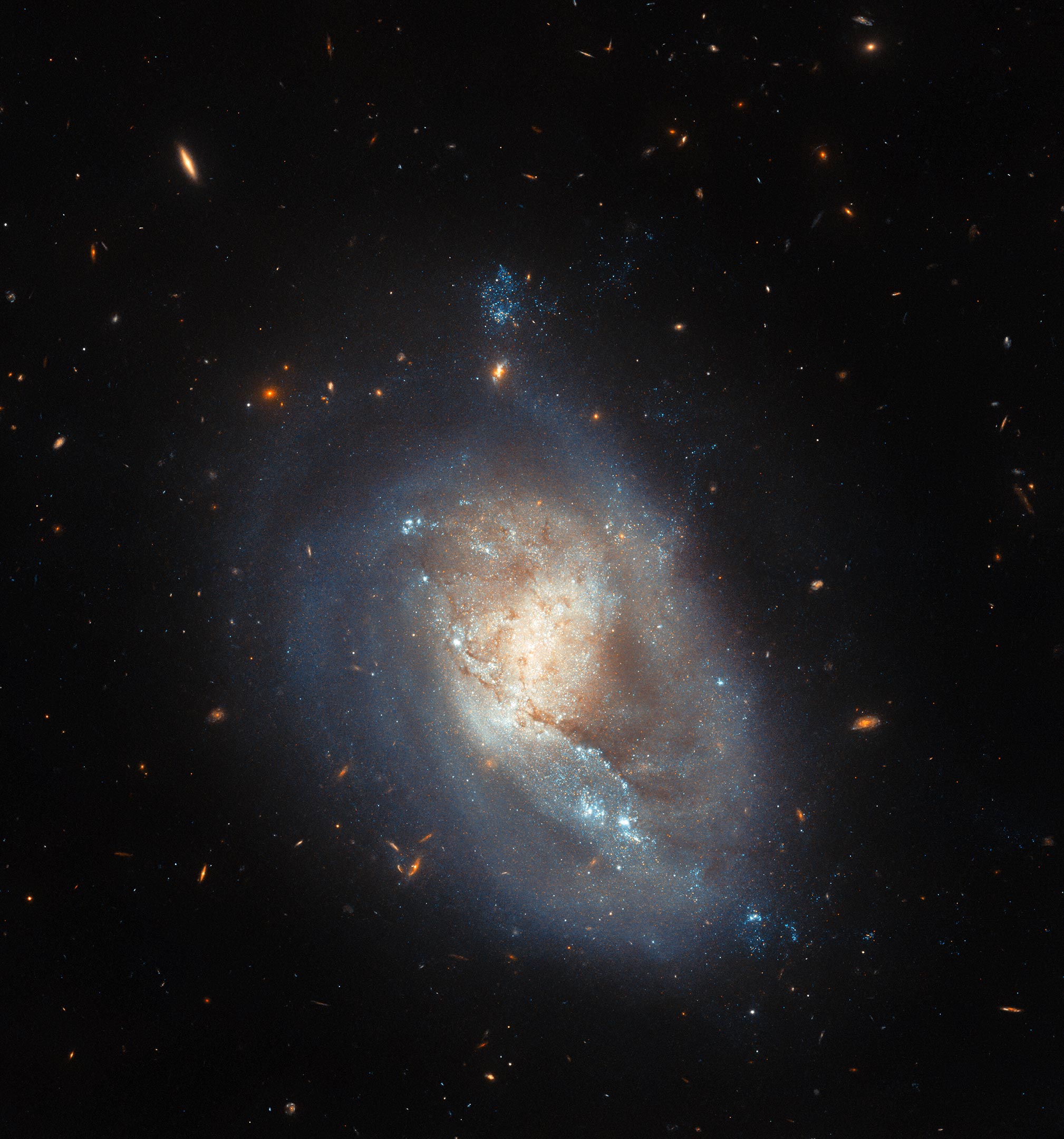 Scoprire i segreti della formazione stellare in IC 3476