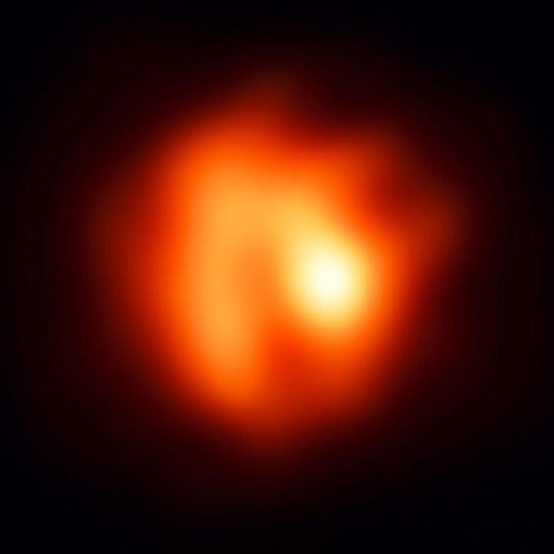 ESO Image of Pulsating Red Giant Star R Sculptoris