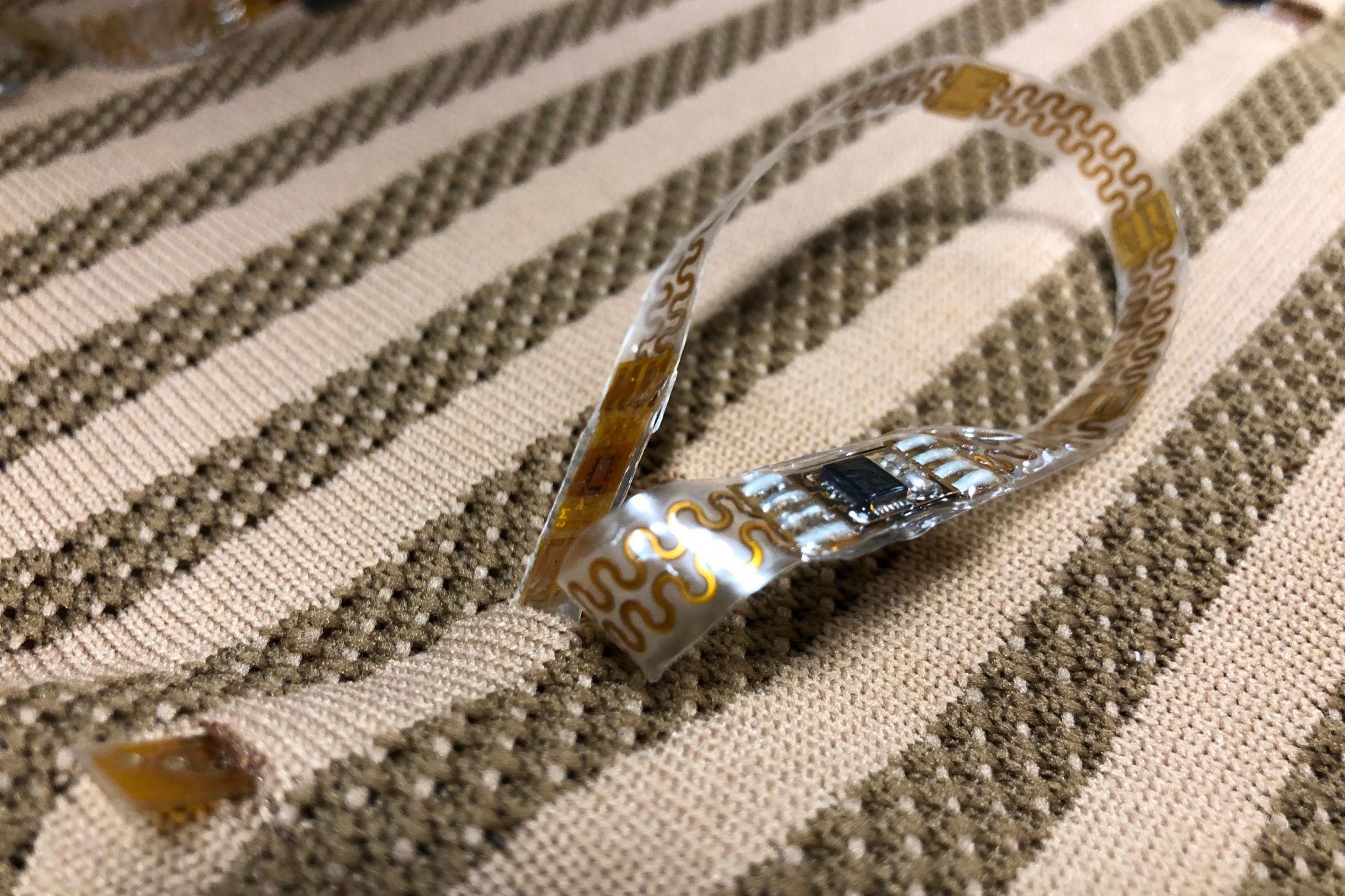 MIT Developed Sensors Woven Into Fabrics So a Shirt Can Monitor Vital Signs