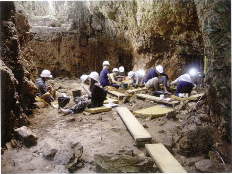 Excavations at Lazaret Cave, France