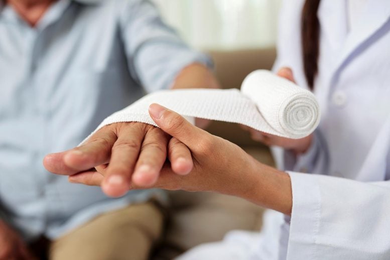 Scientists Create “Intelligent” Bandage That Targets Harmful Bacteria