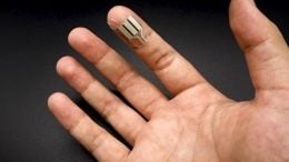 
Biofuel Cell: Wearable Device Turns the Touch of a Finger Into a Source of Power 