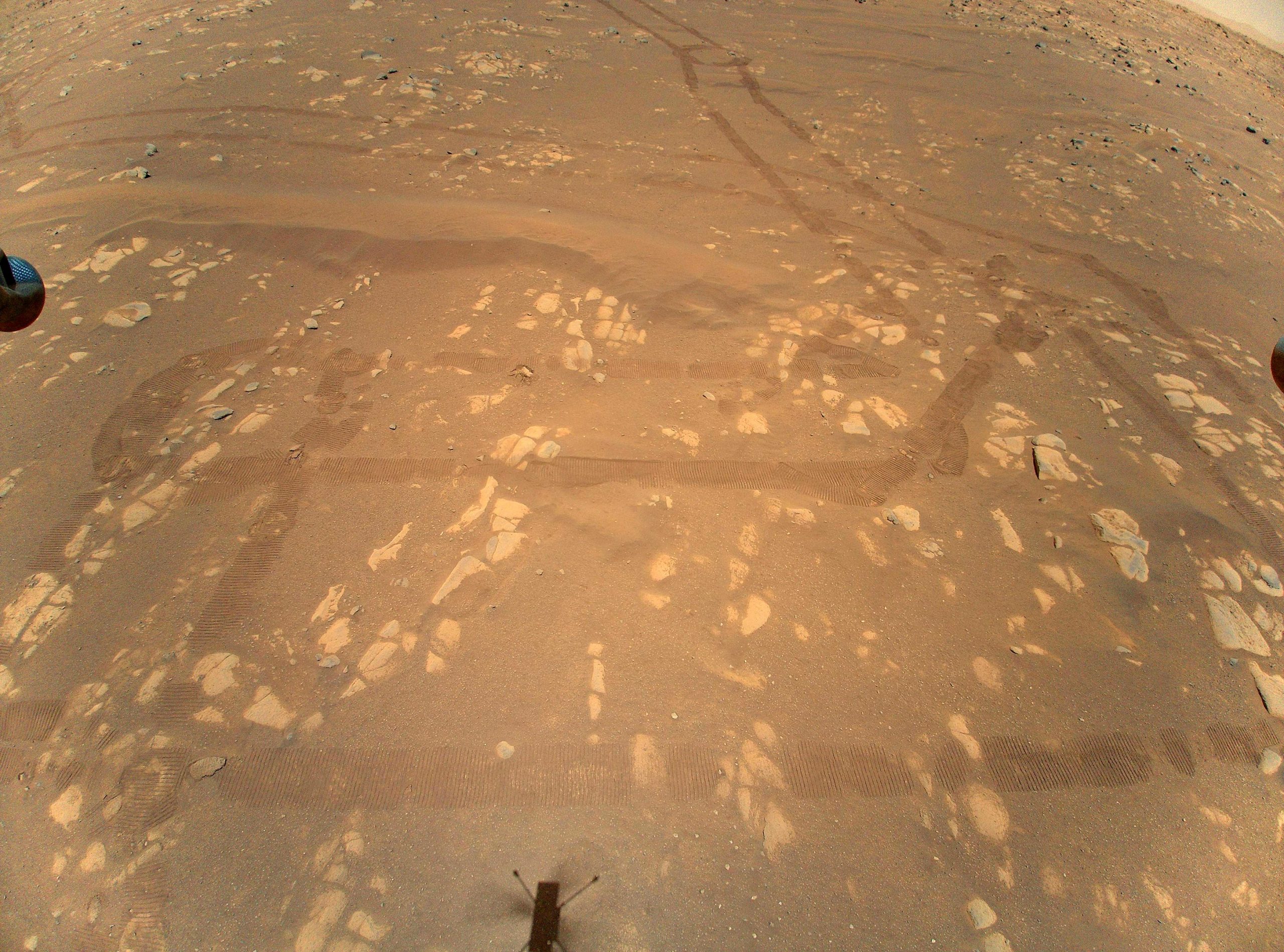 First-Aerial-Color-Image-of-Mars-scaled.