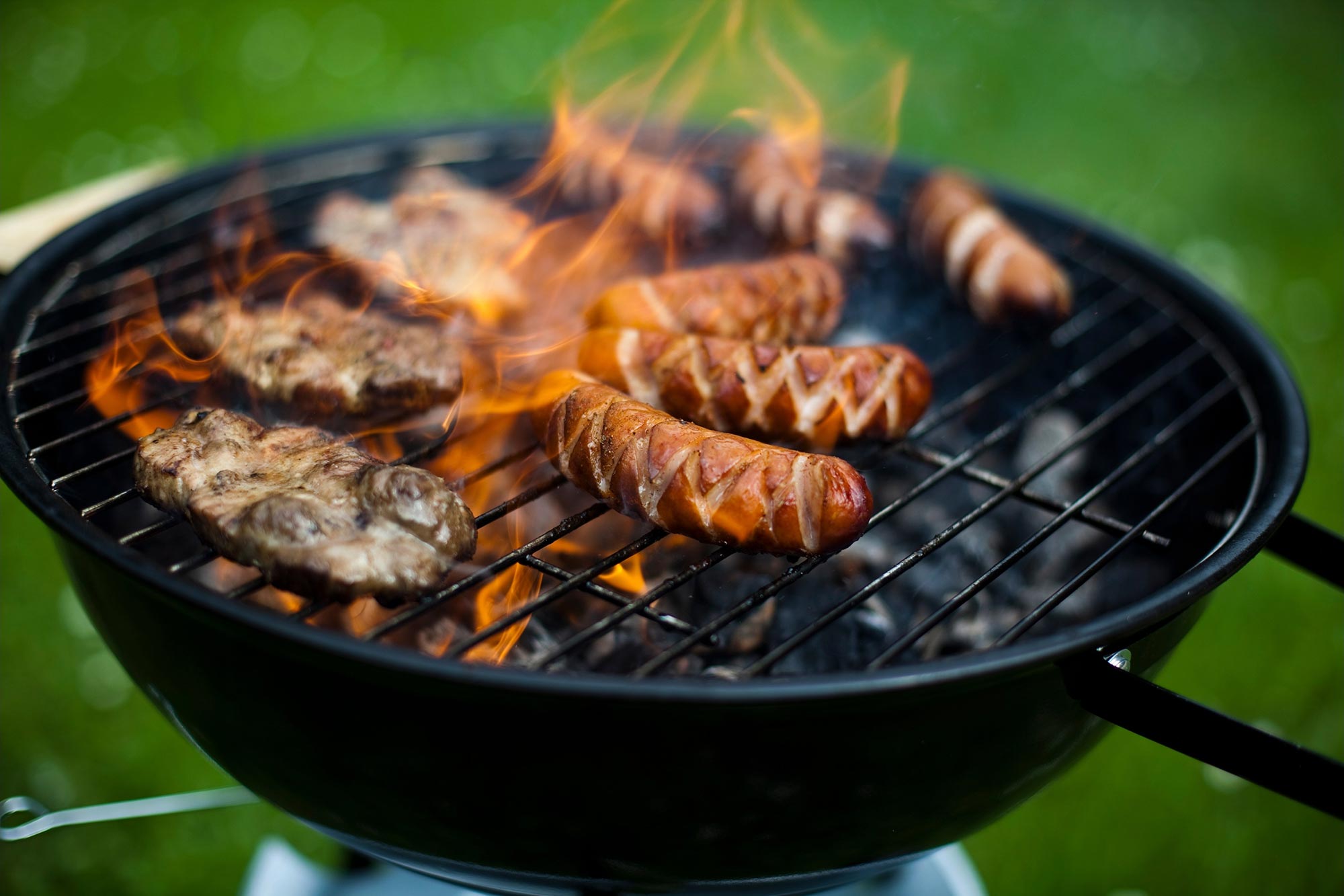 The Chemistry of Cooking Over an Open Flame: What Makes Smoky, Charred  Barbecue Taste So Good?