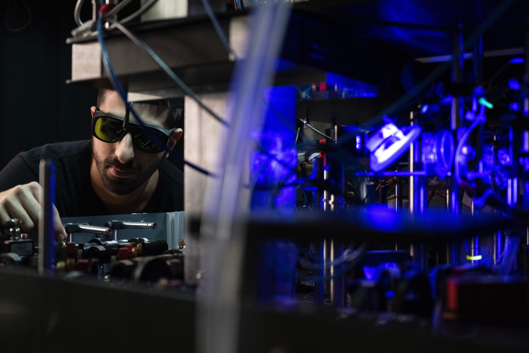 “A Perfect Little System” – Physicists Isolate a Pair of Atoms To ...