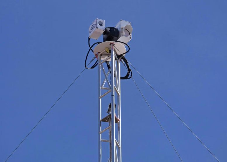 Frequency Comb Gas Sensor Laser Emitter