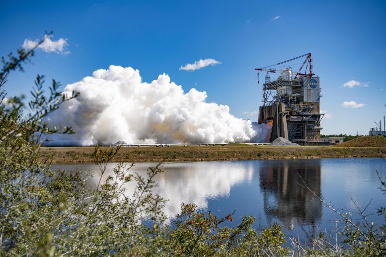 Full-Duration RS-25 Engine Hot Fire