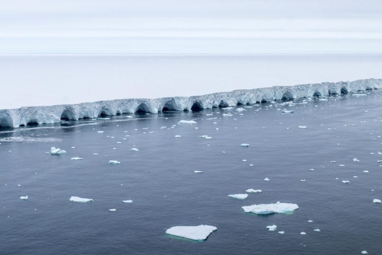 Glacier Amundsen Sea