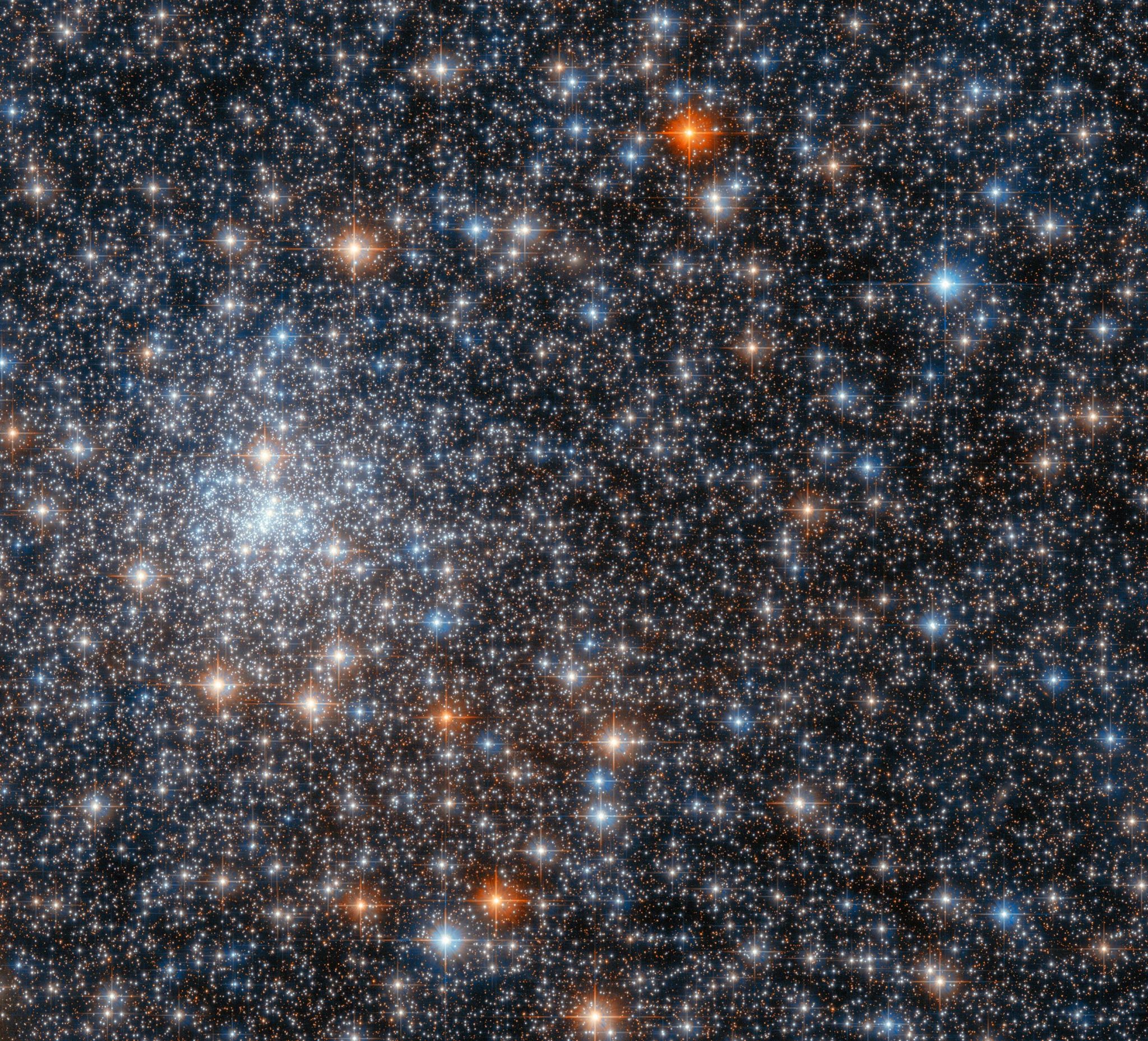 Hubble espía a un asombroso conjunto de estrellas titilantes
