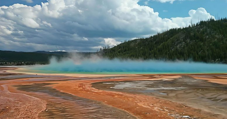 Grand Prismatic Hot Spring in Yellowstone National Park
