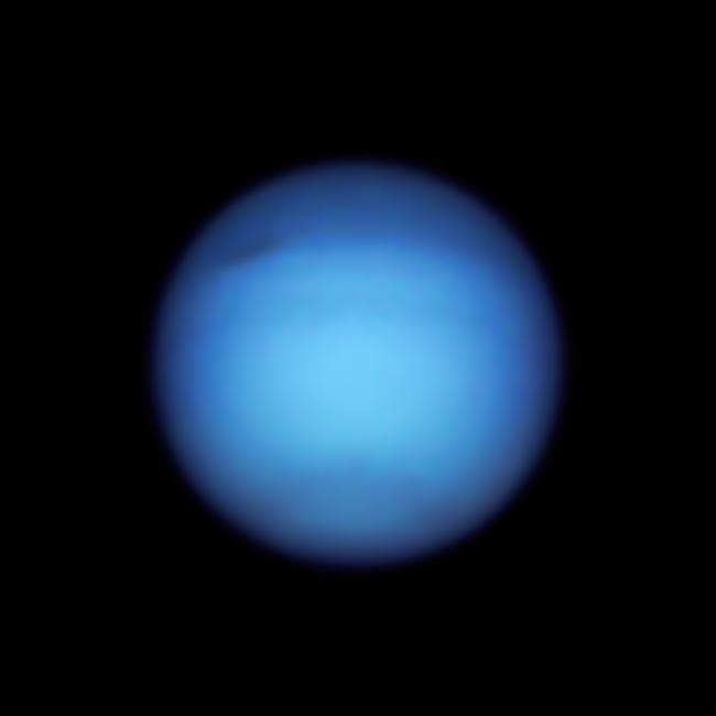 Hubble Neptune 2021