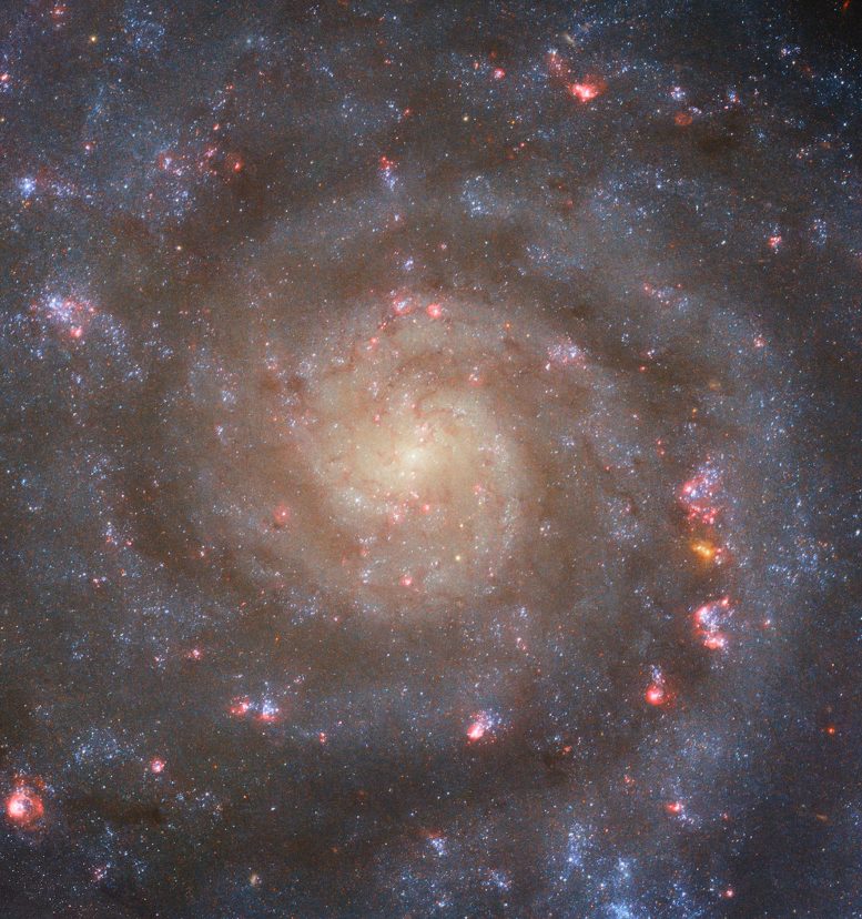 Hubble sarmal gökadası IC 5332