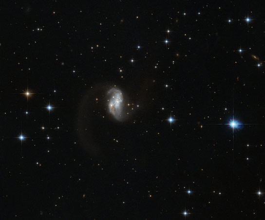 Hubble Spots Galaxy IRAS 23436 5257