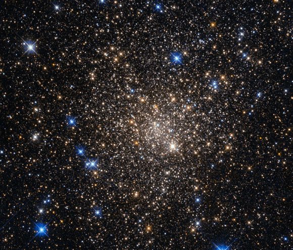 Hubble Views Globular Cluster Terzan 1